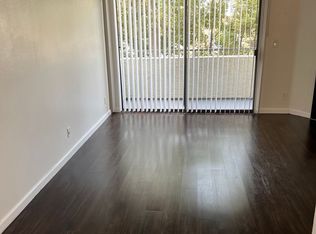 825 1/2 S Hobart Blvd #11776260, Los Angeles, CA 90005