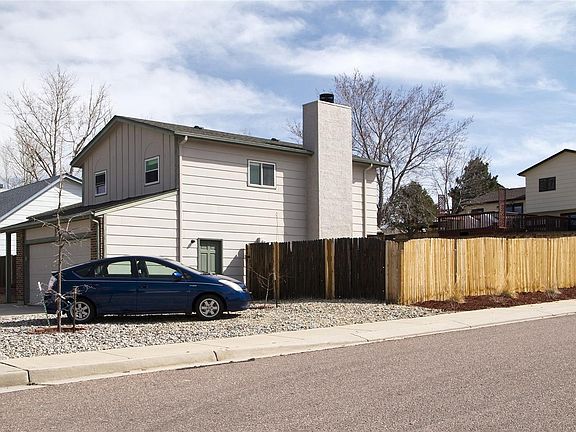 3rd image of 8045 Essington Dr