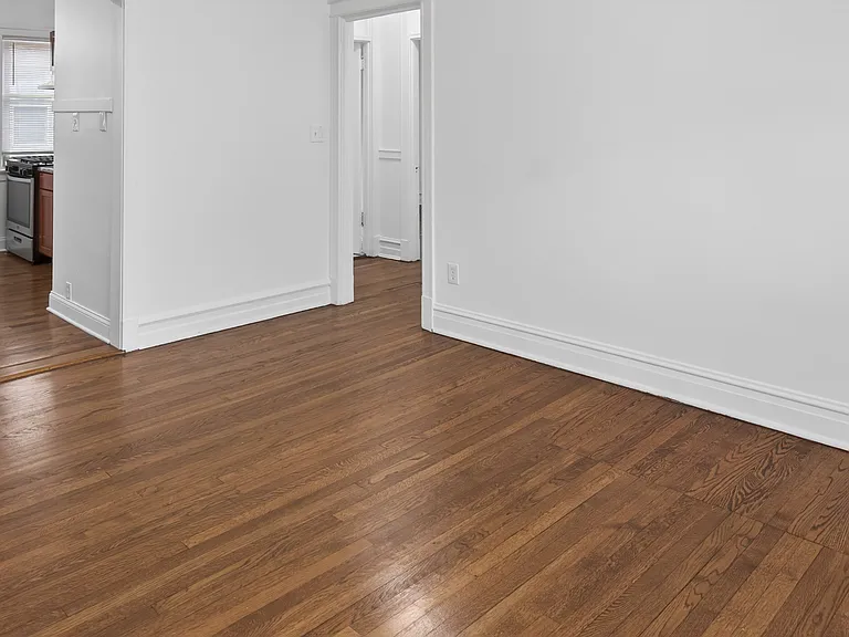 153 N Mason Ave #2W — Photo 7