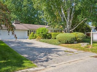 180 Tracina Dr, Oakville, ON L6L 4B7