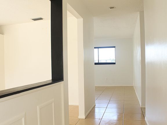 2nd image of 626 SW Bolin Ct