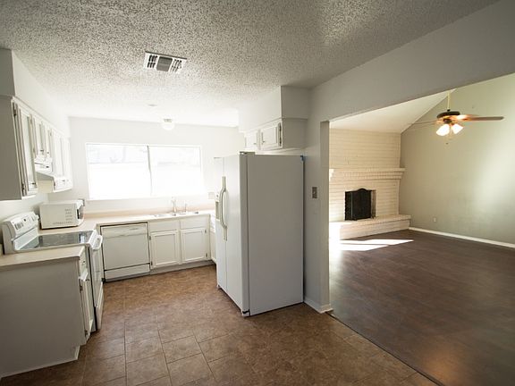 5th image of 6427 Green Apple Dr