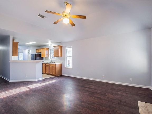 2nd image of 1613 Darley Arabian Dr