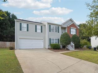 102 River Marsh Ln, Woodstock, GA 30188