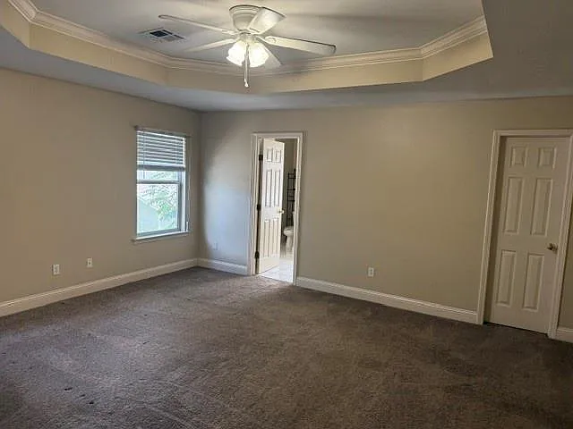 403 N Hullen St — Photo 8