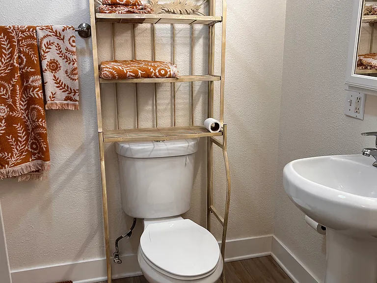 7427 SE Woodstock Blvd #2 — Photo 9