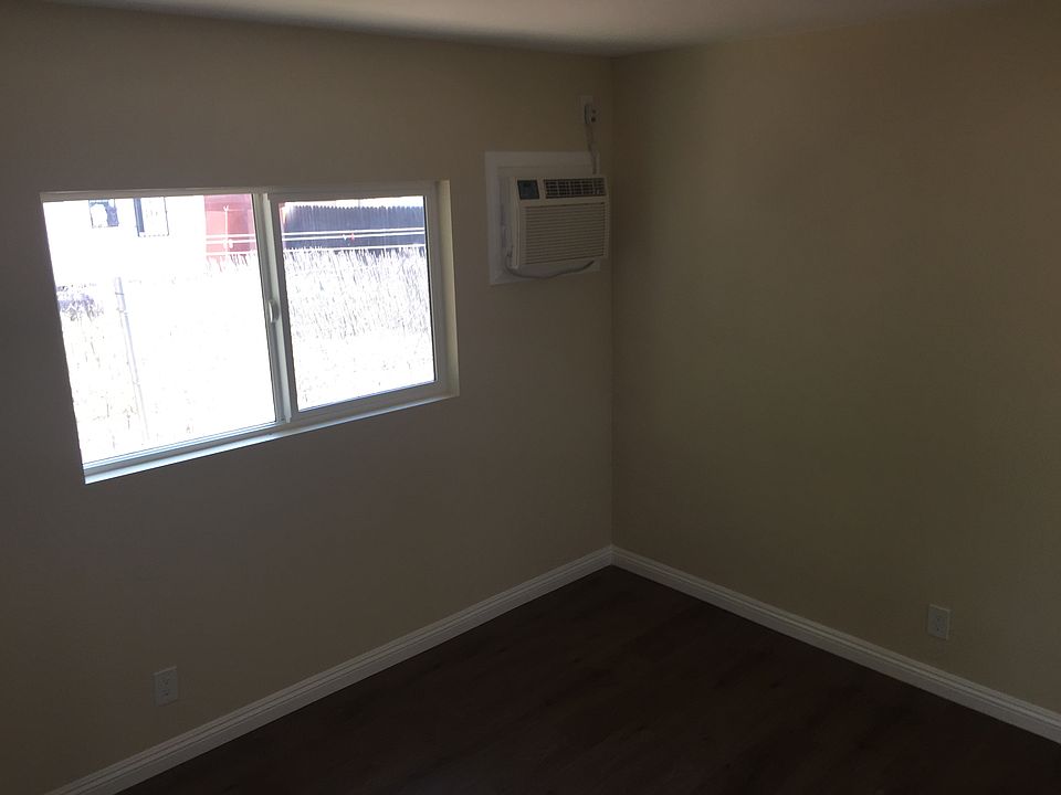 1st image of 434 434 1/2 Monrovista Ave