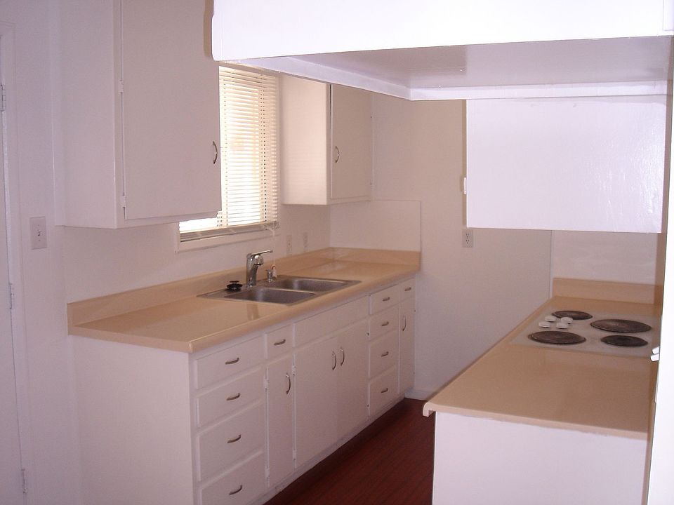 2nd image of 2617 Valorie Ave