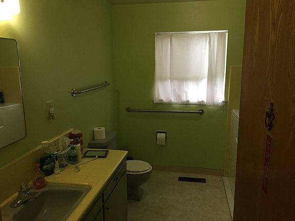 5th image of 50 Shelley Ave