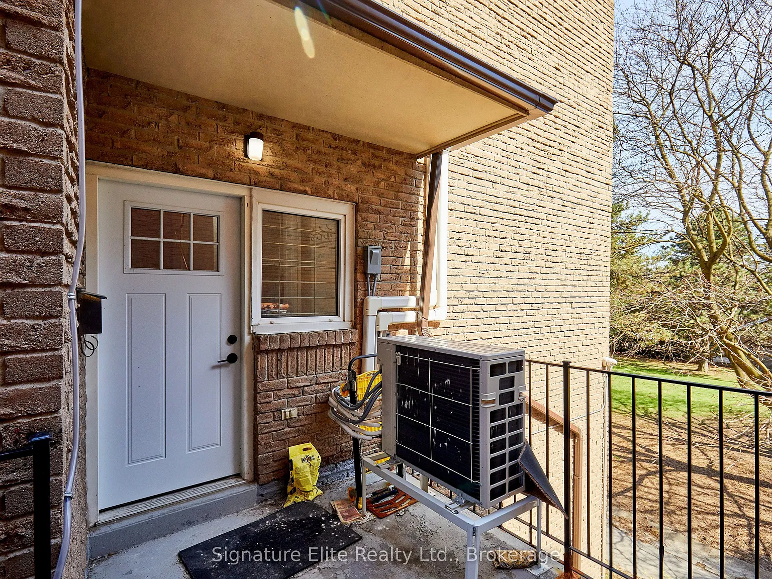 3 bed, $2,950 — Photo 2