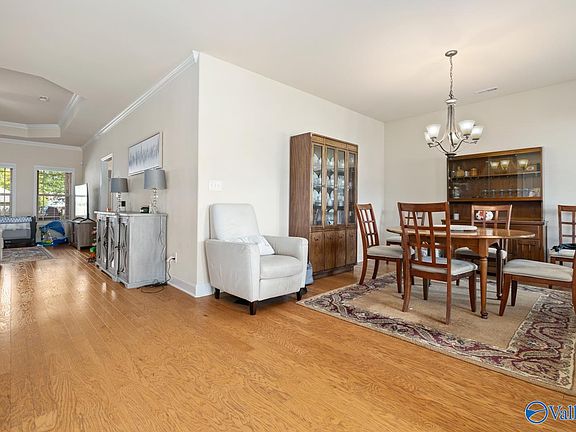 5th image of 2407 Habersham Dr