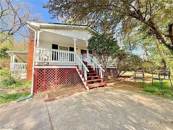 2nd image of 1181 Clement Ave