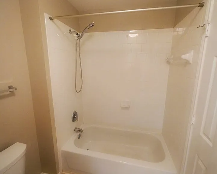 4736 Green Bluff Dr — Photo 46