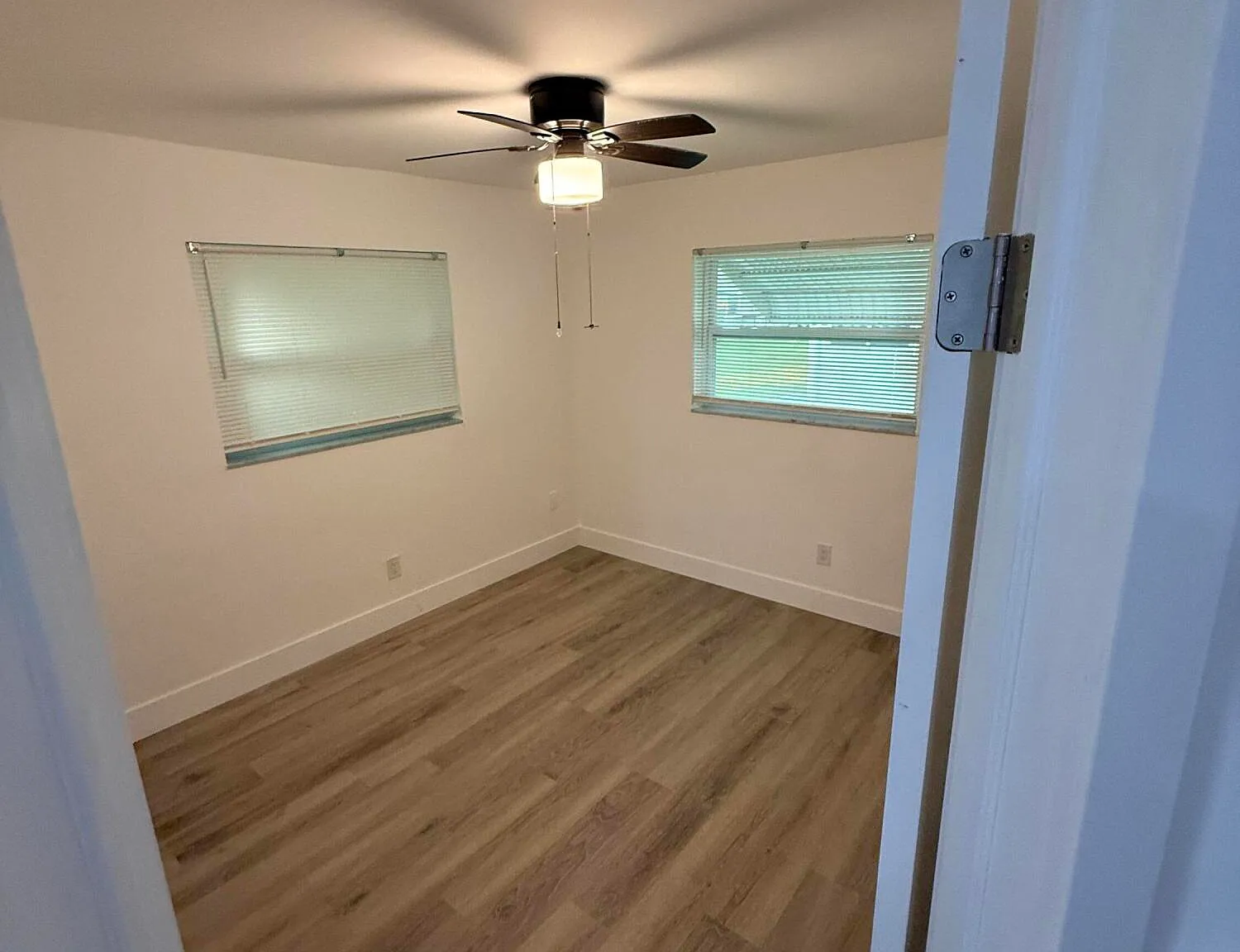 2 bed, 1.0 bath, 852 sqft, $2,100 — Photo 4