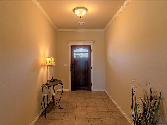 4th image of 17250 Highland Dr