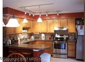 HUGE Updated kitchen w/ SS Appliances