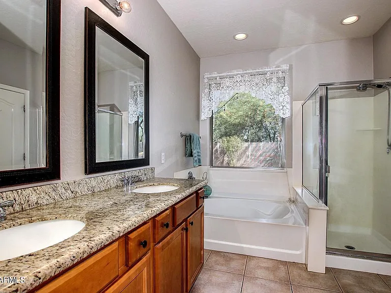 12651 W Blackstone Ln — Photo 23
