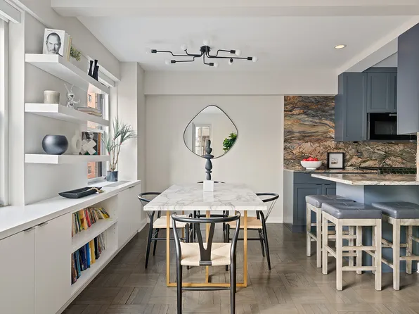 11 Fifth Avenue image 1 of 13