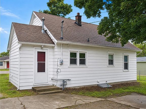 3rd image of 2504 E 13th St