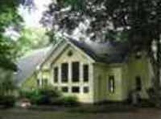 27 Fairway Dr, Kitty Hawk, NC 27949