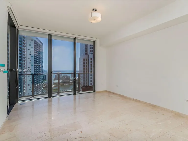 68 SE 6th St #1311 — Photo 11