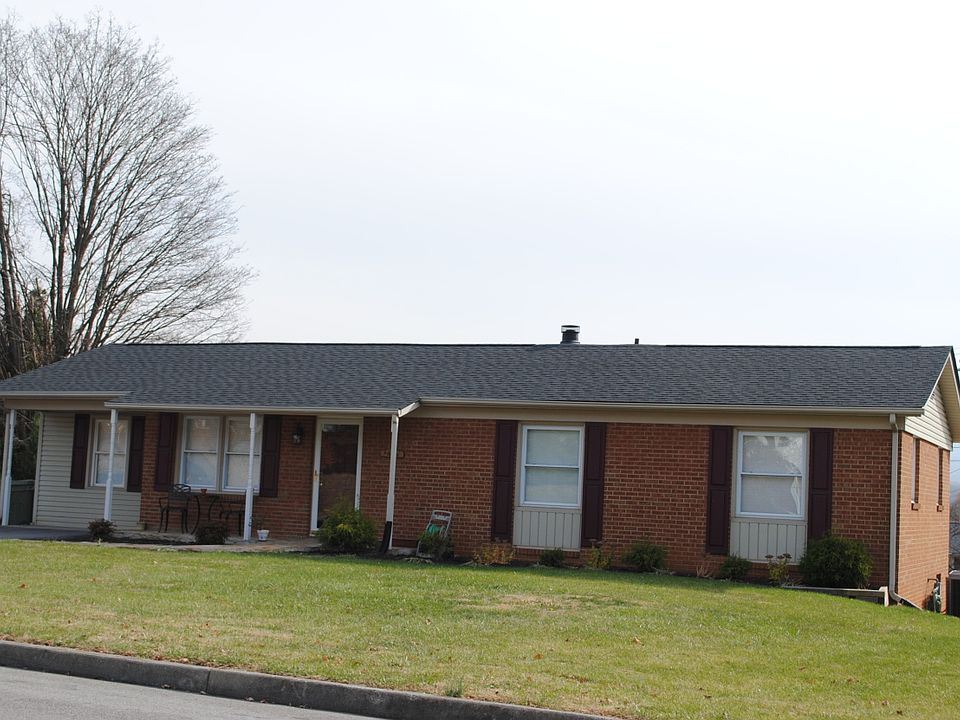 1st image of 1512 W Carrollton Ave