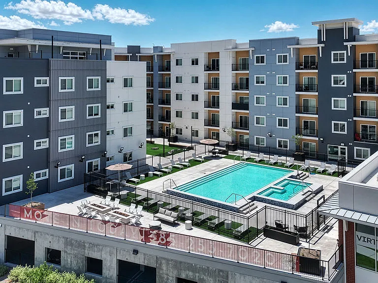 Skyline Peaks Apartments — Photo 1