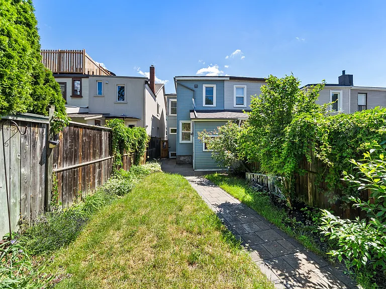 624 Pape Ave — Photo 36
