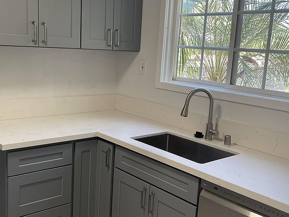 2nd image of 2421-2477 Silver Lake Blvd #10622476