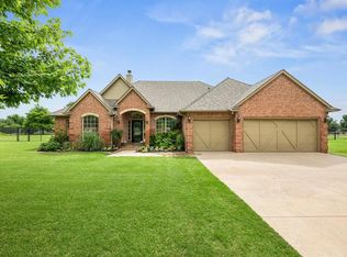 14344 Old Barn Rd, Edmond, OK 73025