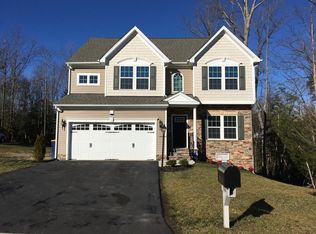 4122 Cameron Rd, Hopewell, VA 23860