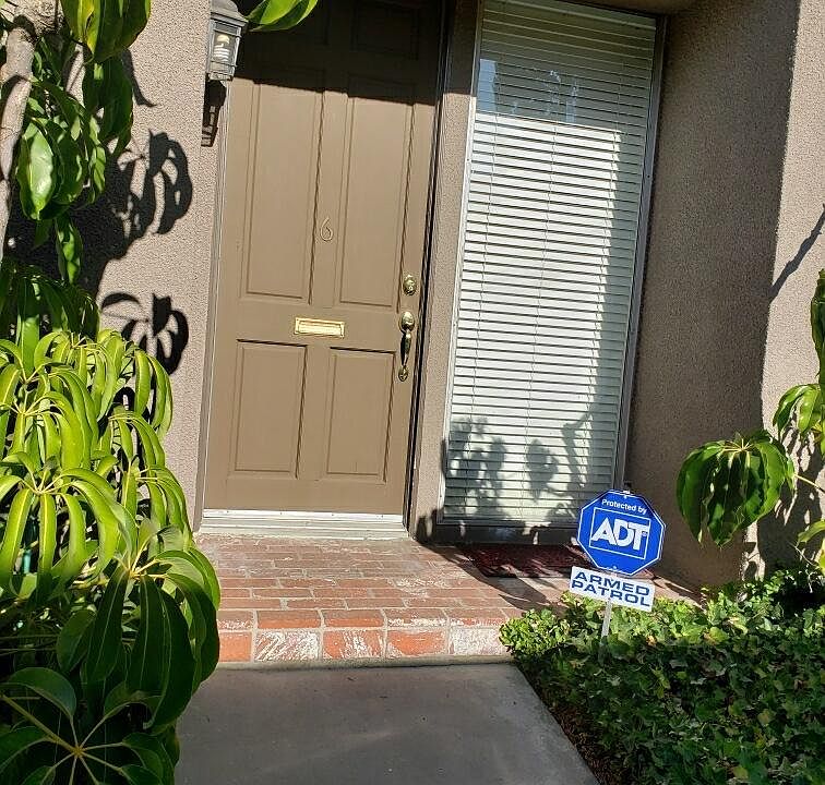 1st image of 18144 Killion St Unit 6
