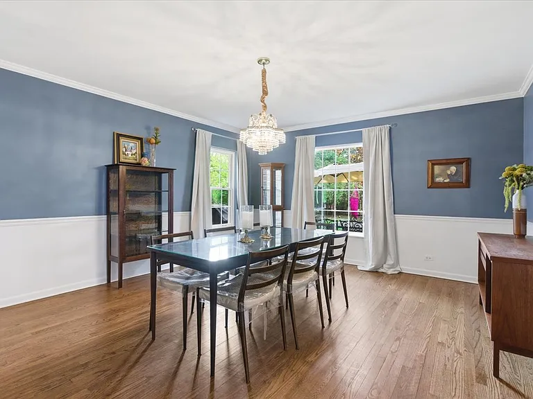9343 Hamlin Ave — Photo 8