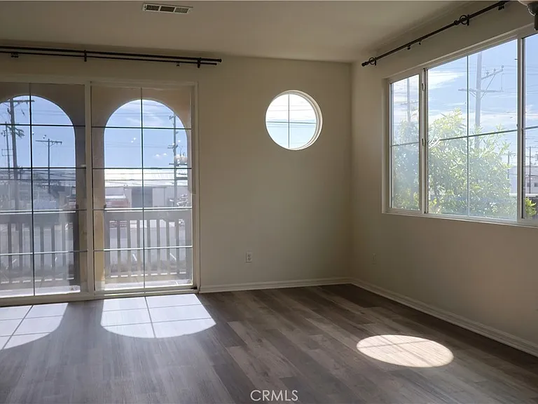 22919 Mariposa Ave #810 — Photo 8