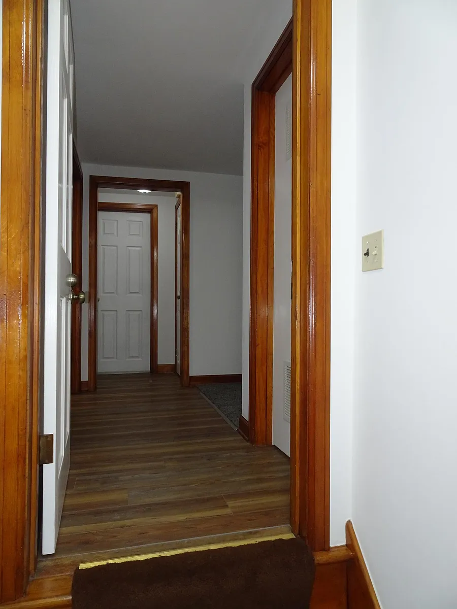 Building Photo - 833 S Cory St