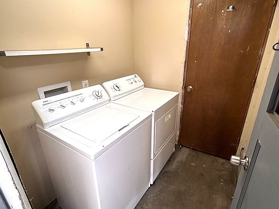 4th image of 1905 SE 89th Ave #A