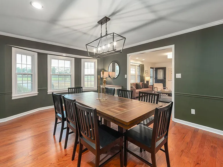 79 Hughes Dr — Photo 1