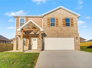 2520 Goldspur Ct, Centerton, AR 72712