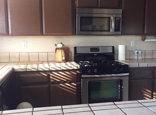 13590 1st Ave, Victorville, CA 92395
