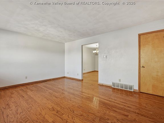 4th image of 130 Cadle Dr