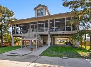 5318 Privateer Blvd, Barataria, LA 70036