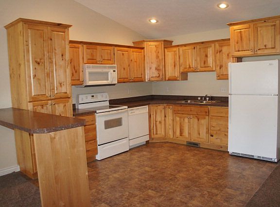 3rd image of 2931 E Glenn Cove Ct