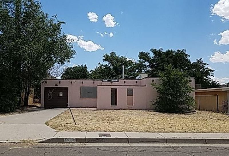 1st image of 12800 La Cueva Ln NE