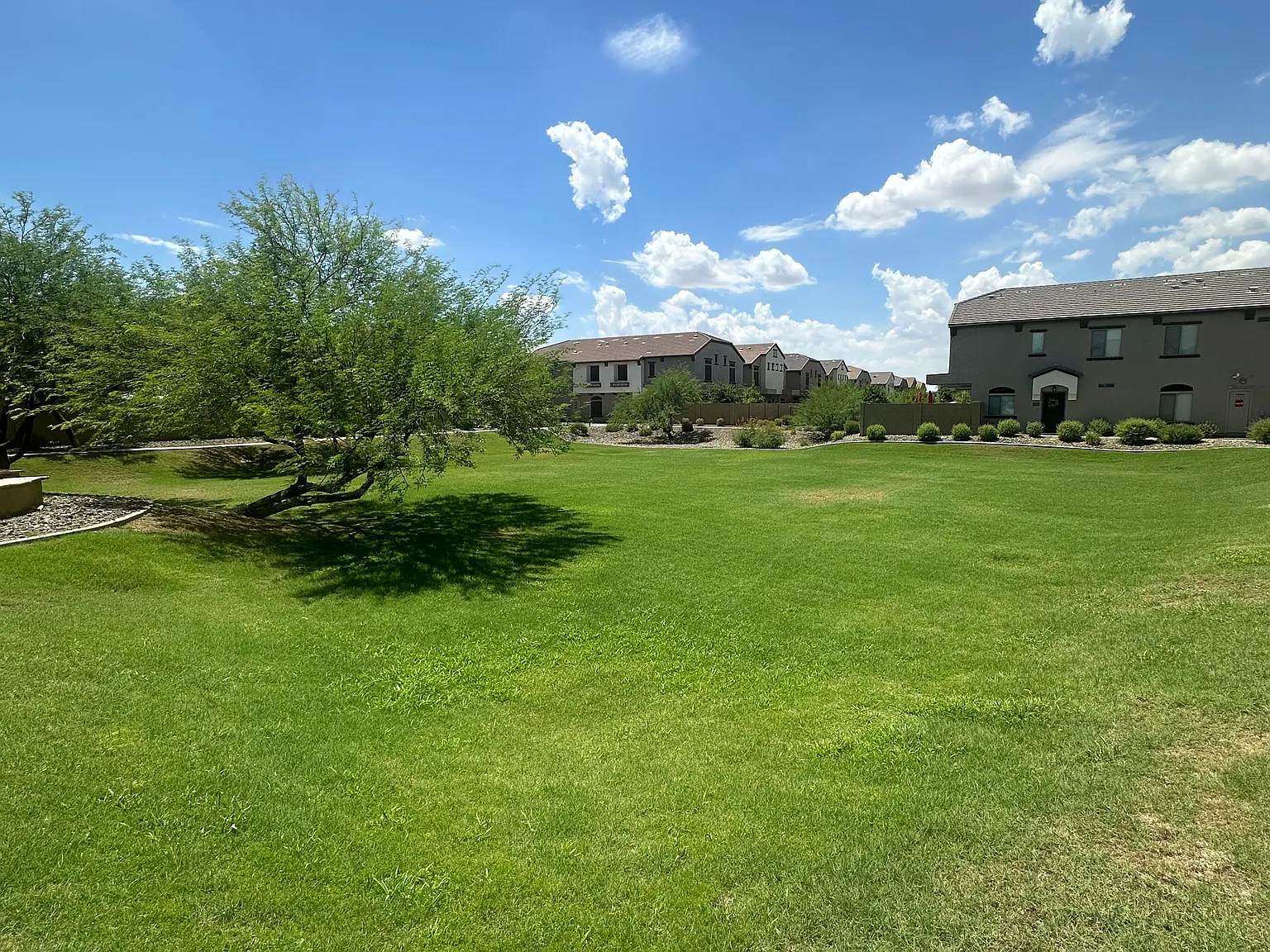 2725 E Mine Creek Rd — Photo 4