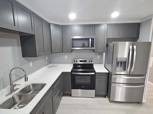 102 Martin Dr, Barboursville, WV 25504