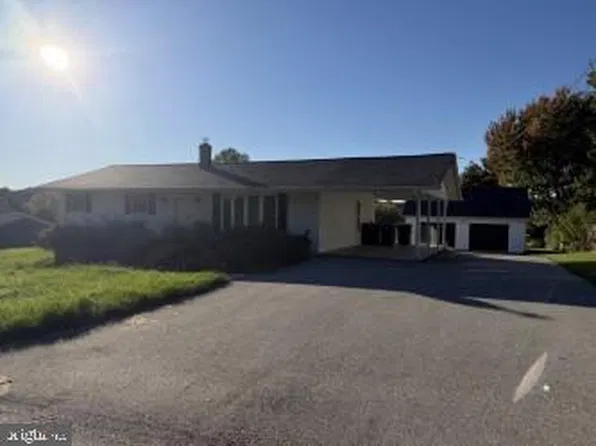 924 Spangler Dr, Westminster, MD 21157