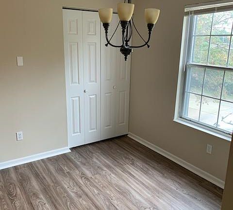 3rd image of 6922 Beechmont Ave #9
