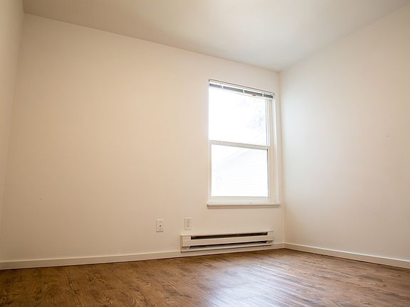 5th image of 10730 Stone Ave N APT 1