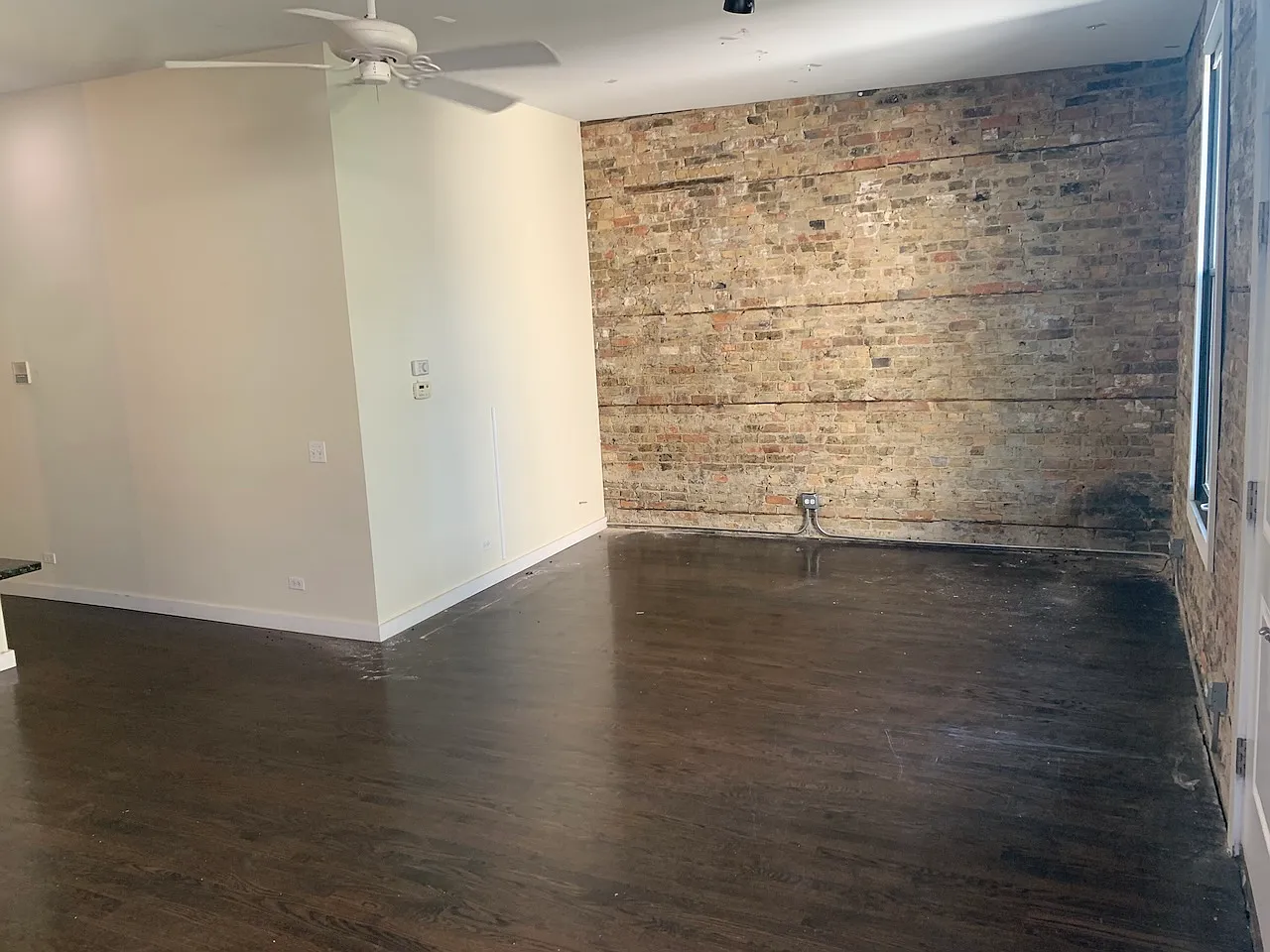 2 bed, 1018 sqft, $3,300 — Photo 2