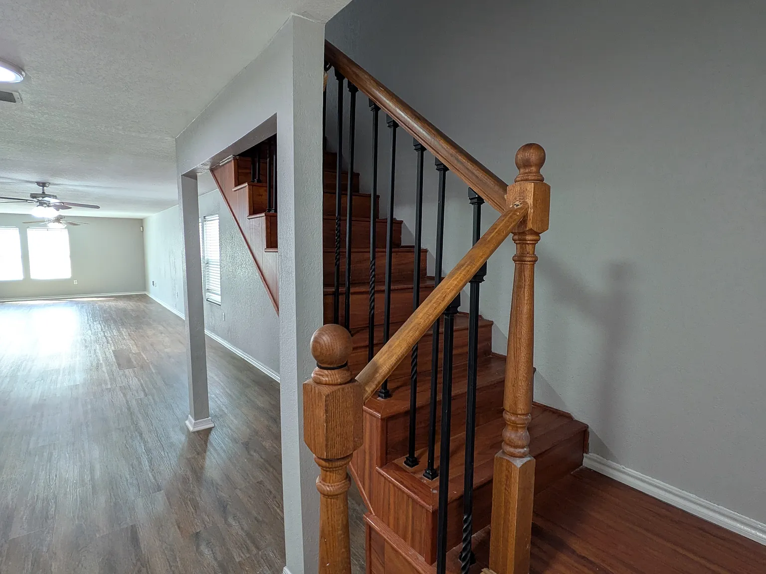 4 bed, 2.5 bath, 2658 sqft, $2,000 — Photo 4